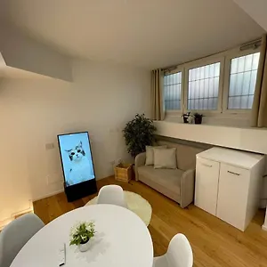 https://led-house-cadore-bilocale-zona-milano-centro.italymilanhotels.net