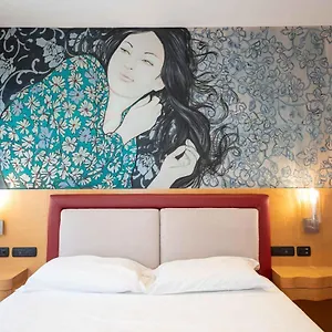 https://the-only-one-in-naples-by-dimorra.hotels-amalfi.com